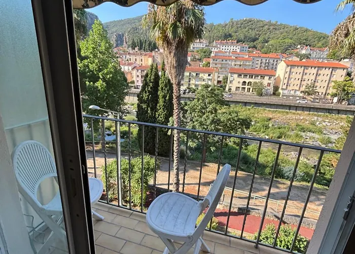 Daire Grand T3 Balcon Vue Sur Riviere *